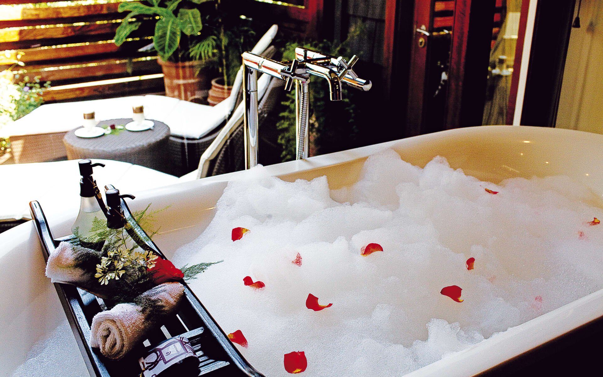 Elewana_Arusha_Coffee_Lodge_tanzania_bath