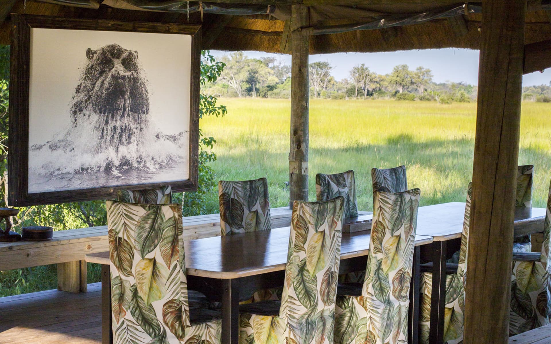 15the_jackal_and_hide_-_main_area_dining_cugvfy