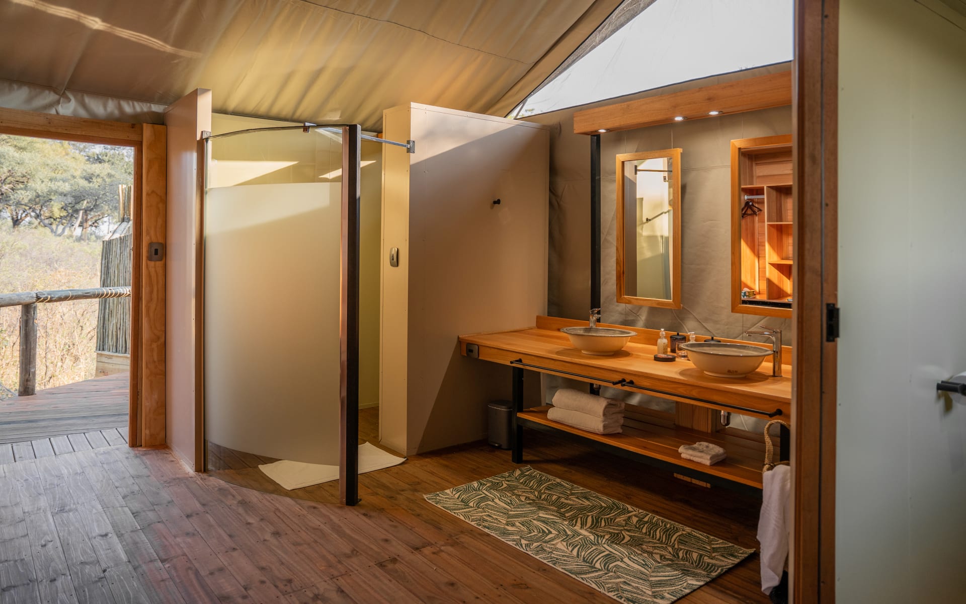 4_Rivers_Camp_botswana_Bathroom
