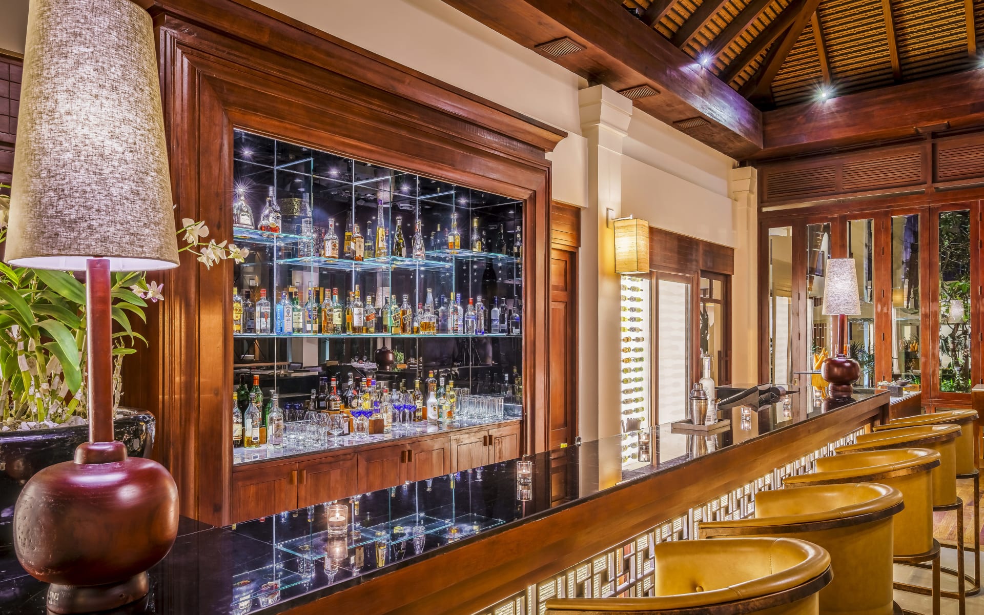 Anantara_Angkor_Resort_Restaurant_Bar_m2osyy