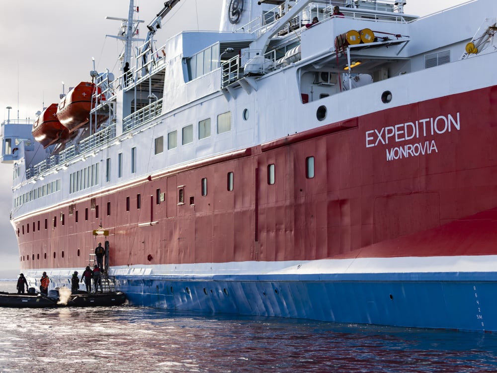 Antarctica_G_Expedition_Expedition_Zodiak_2_n7u3tt