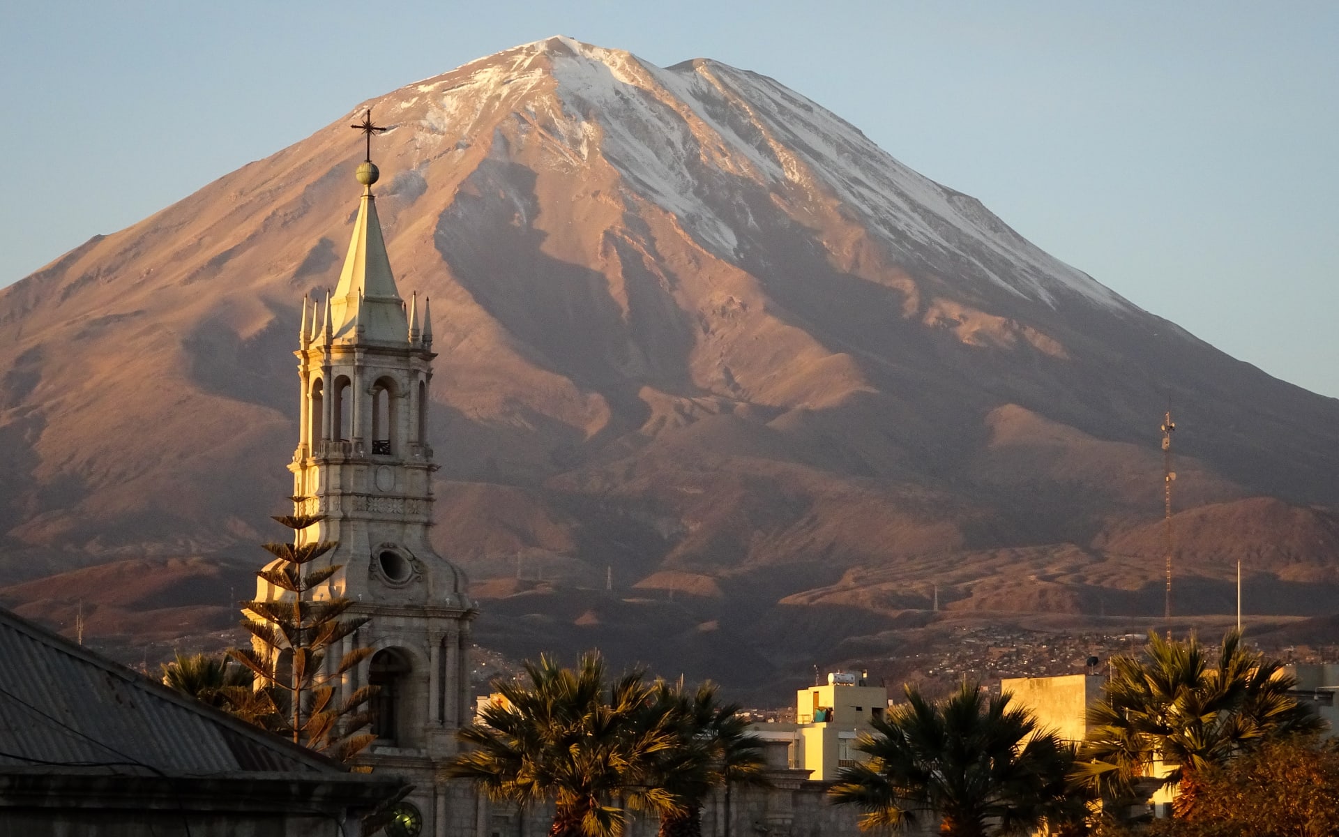 Arequipa_Free_Stock_Image_Unsplash_2020_CCMegan_Kotlus-XHoVvW8VkzY_es3xvn