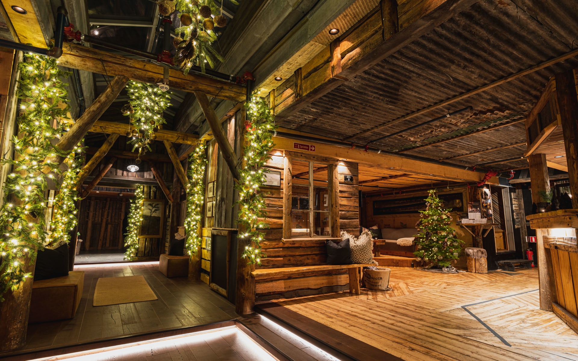 Basecamp-hotel-christmas_decorations-CCRagnhildUutne-4_qwusor