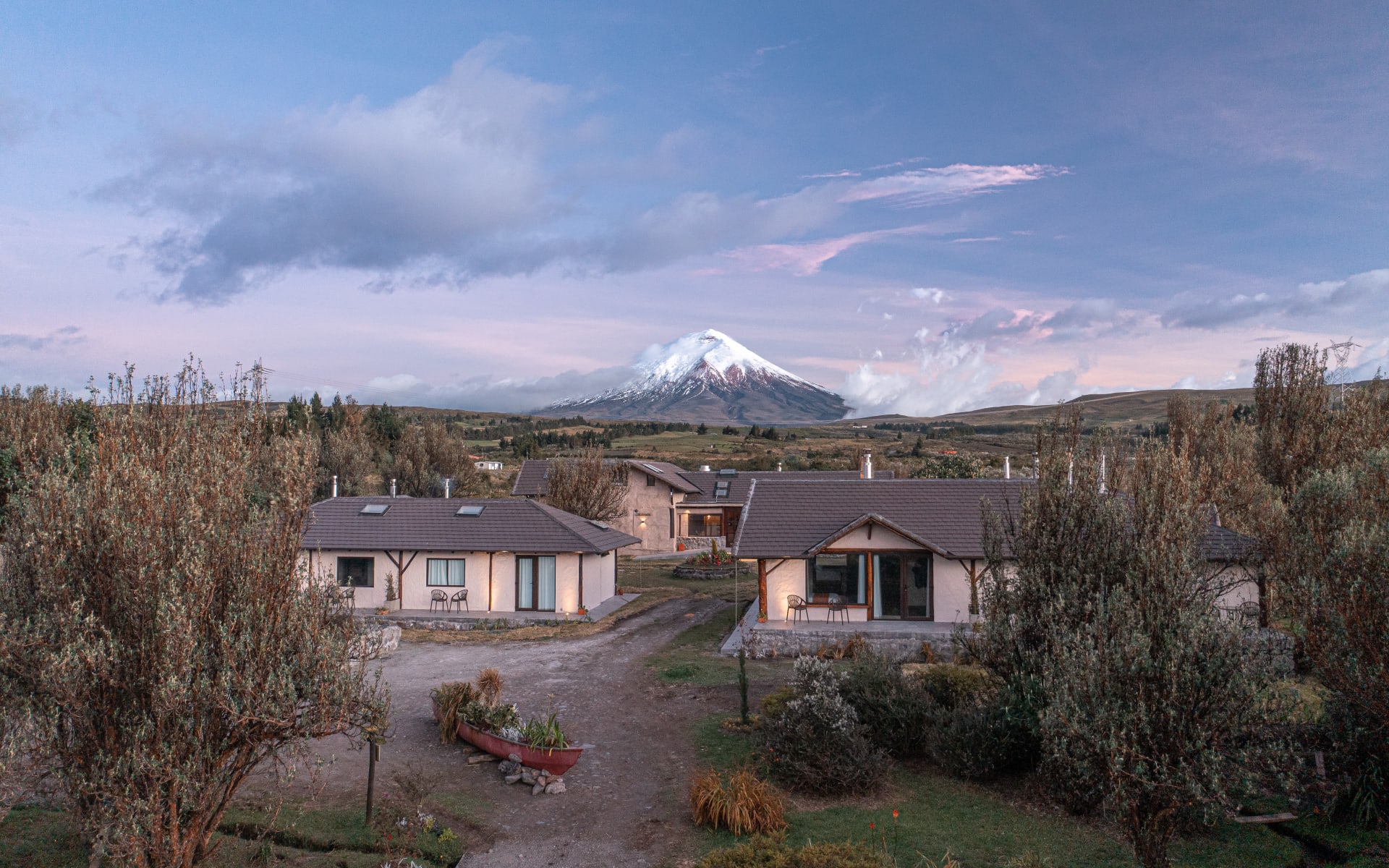 Chilcabamba_Mountain_Lodge_Cotopaxi_View_hbbdvg-2