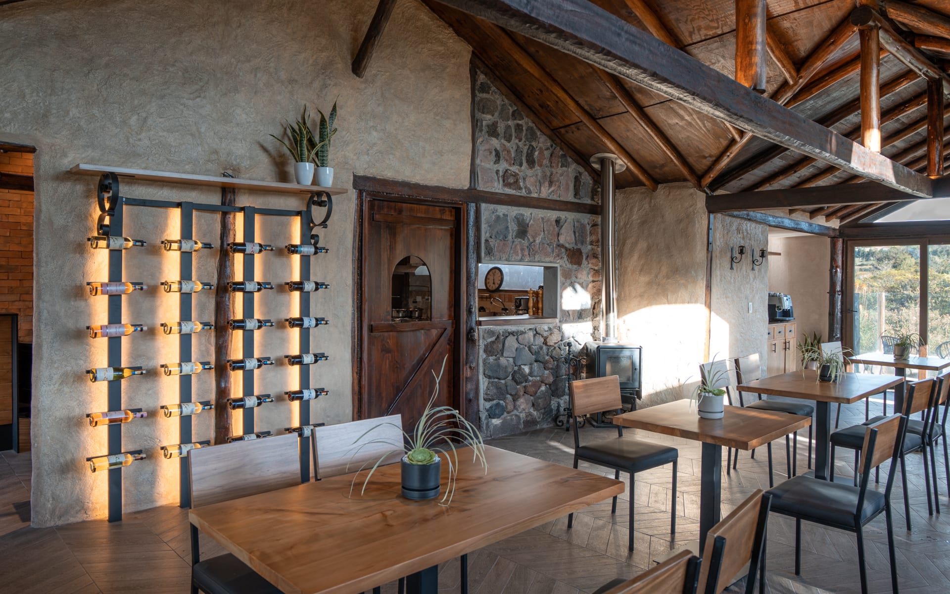Chilcabamba_Mountain_Lodge_Restaurant_op1bvg
