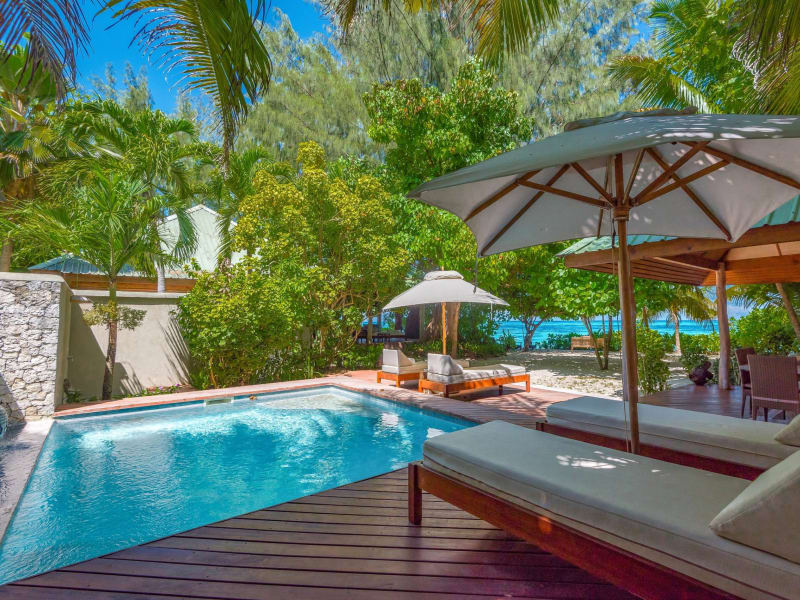 Denis_Private_Island_Rooms_Beach-Villa_bjxj9t-1