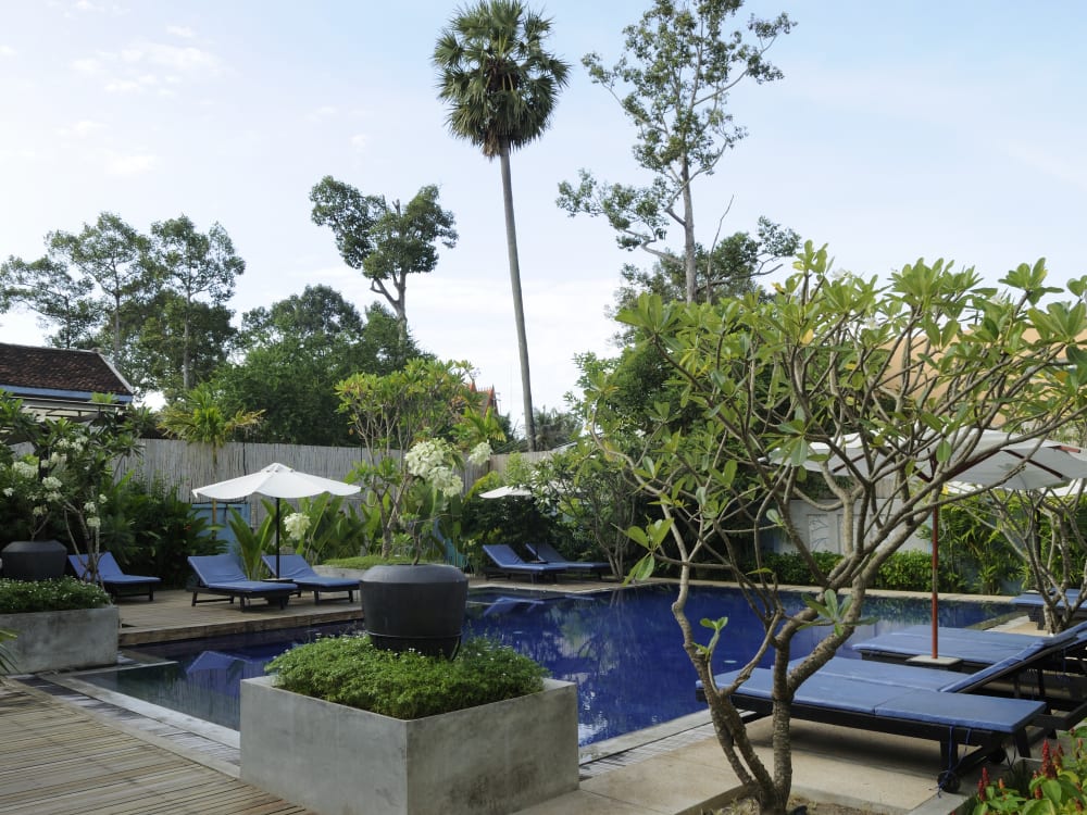 Frangipani_Villa_Hotel_Pool_j5te6g