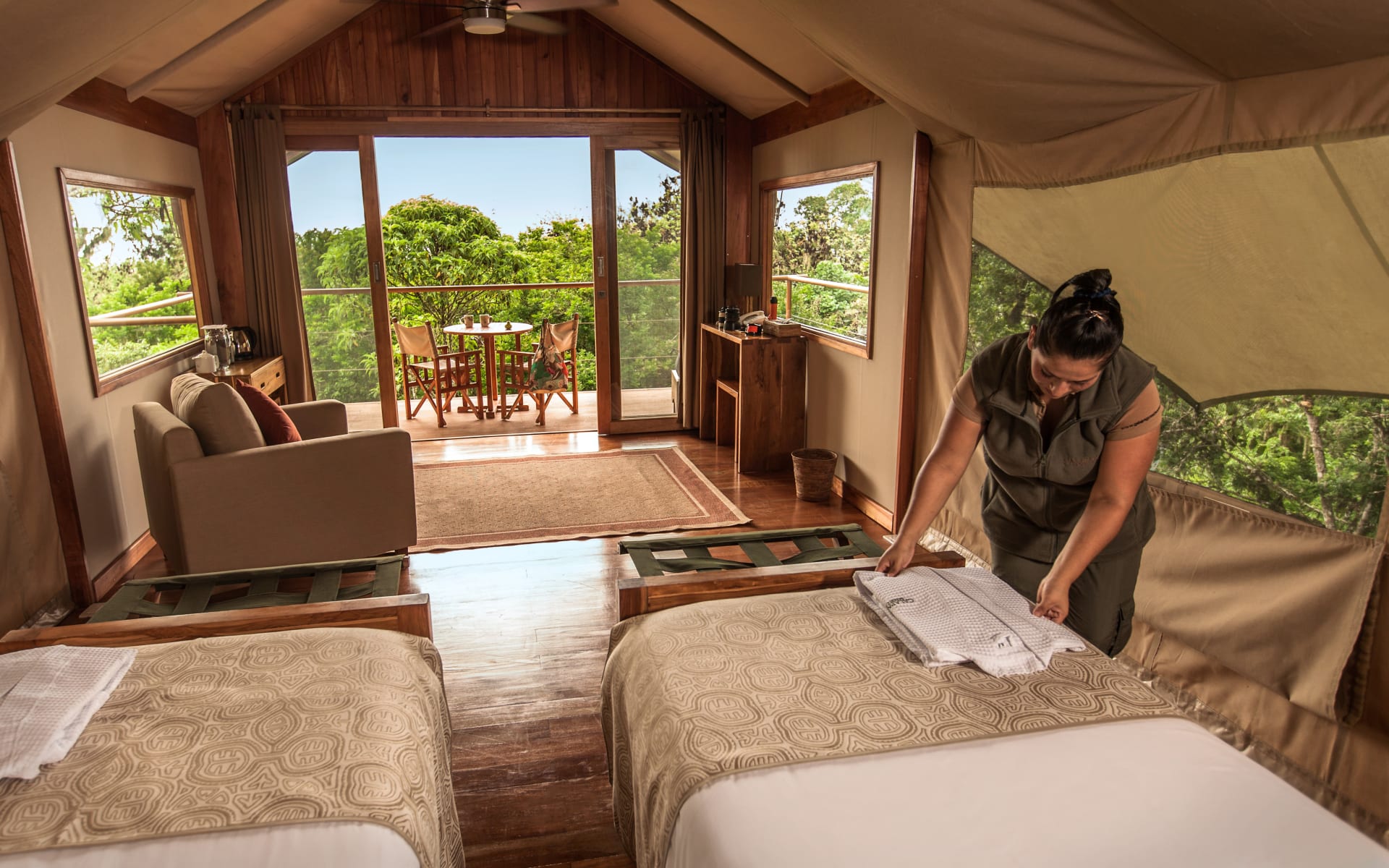 Galapagos_Safari_Camp_Housekeeping_nr9qrq