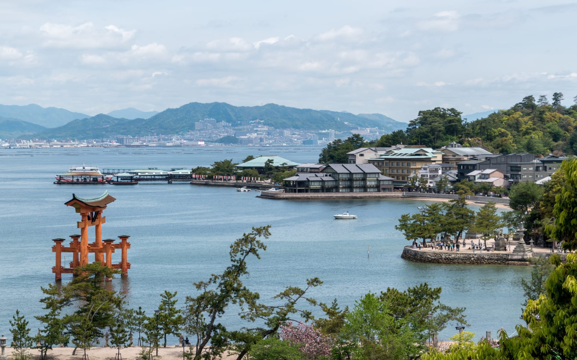 Hiroshima_Free_Stock_Image_Unsplash_2020_CCVladimir_Haltakov_gabqhl-1