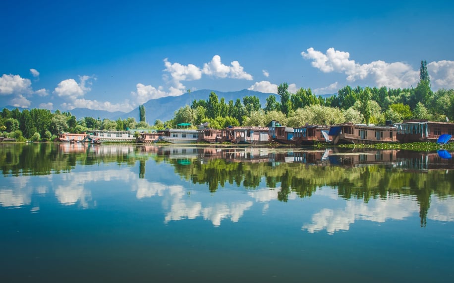 House boats on dal lake in india