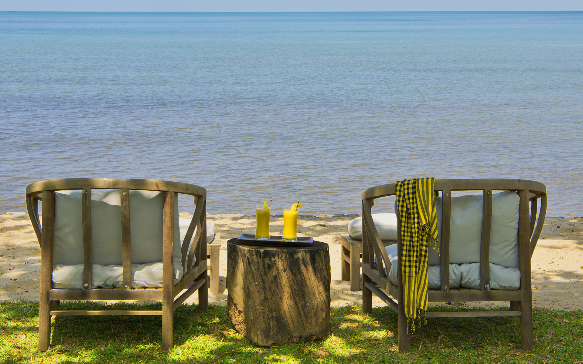 Knai_Bang_Chatt_Beach_Chairs_s26tcp