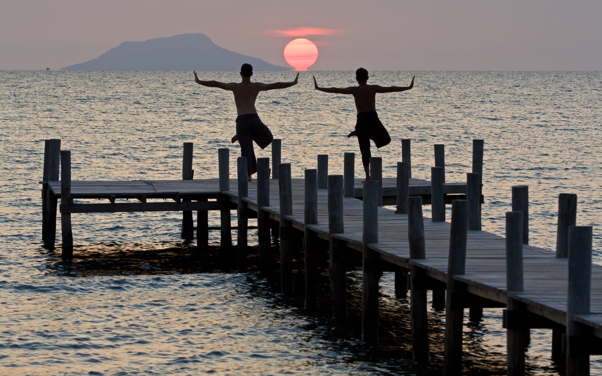 Knai_Bang_Chatt_Sunset_vlkjt0