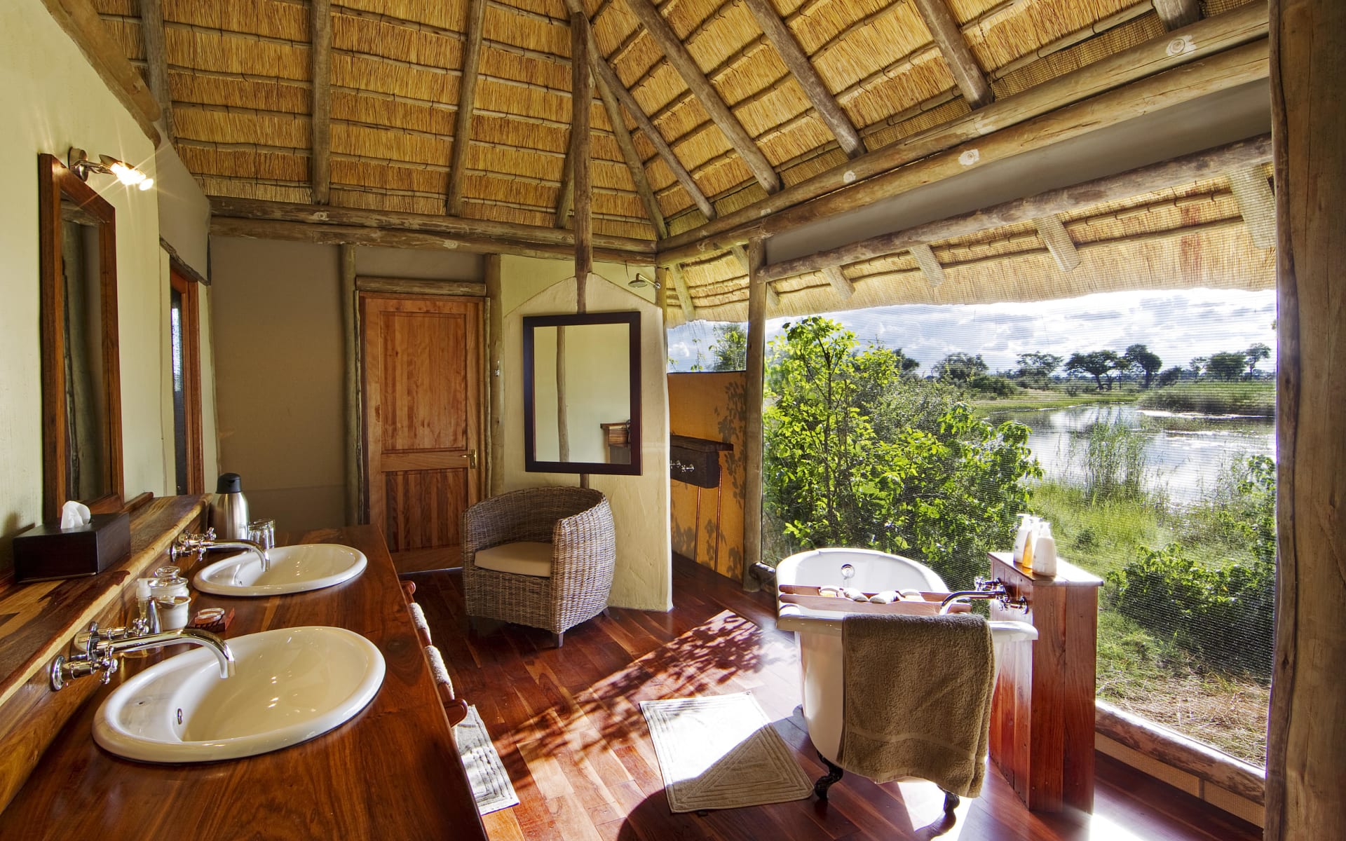 Kwando_Lagoon_Camp_8_i0vzwv