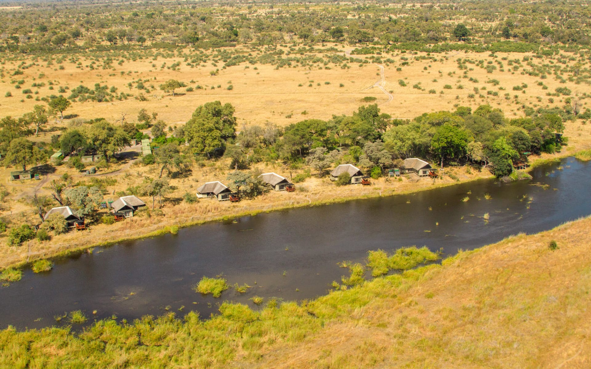 Kwando_Lagoon_Camp_ylamha