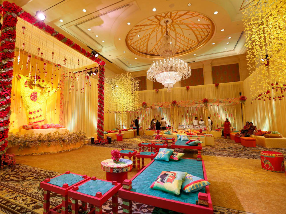 Leela_Palace_Chennai_Interior_azzalb