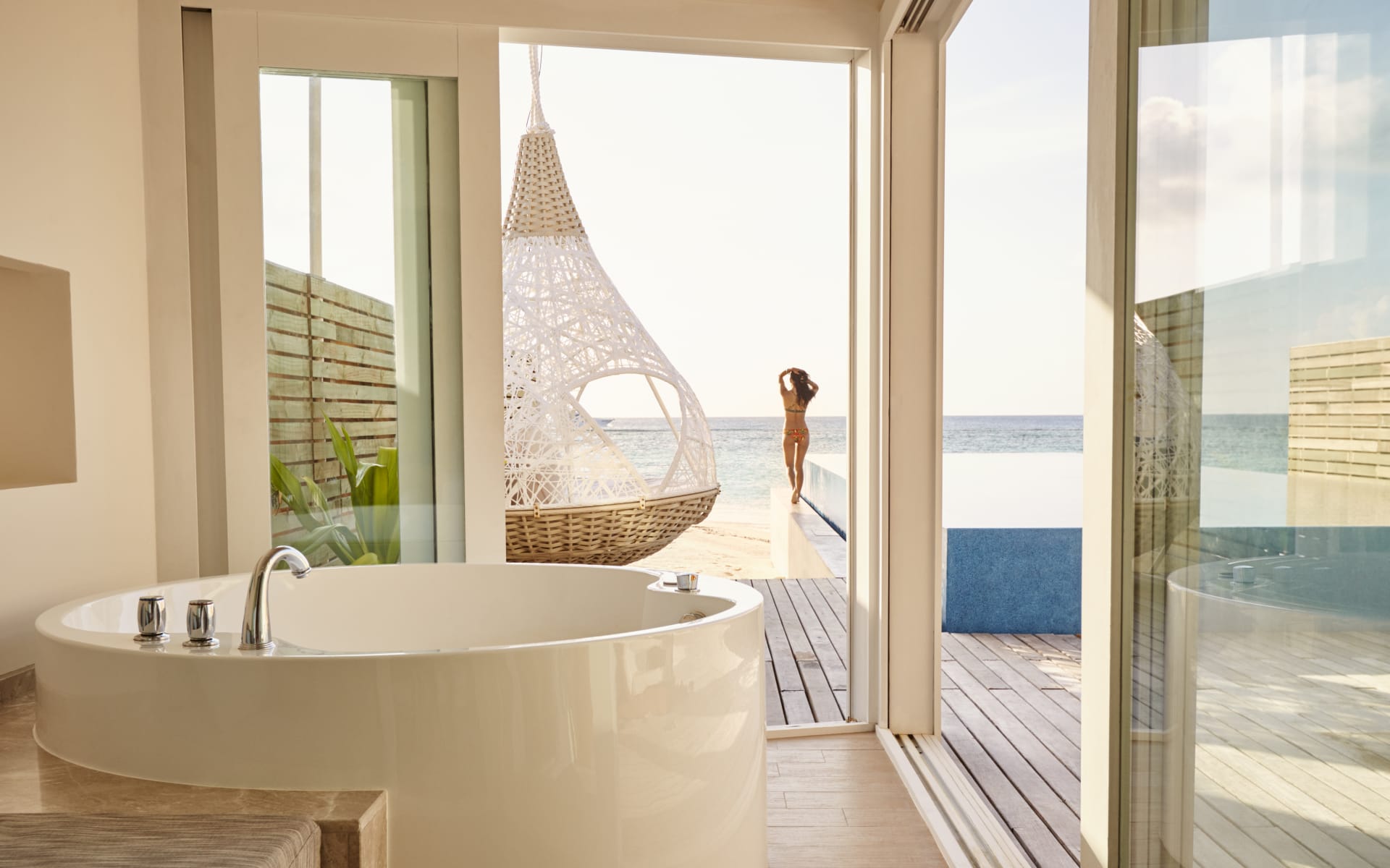 Lux_South_Ari_Atoll_Temptation_Villa_fzqqdz