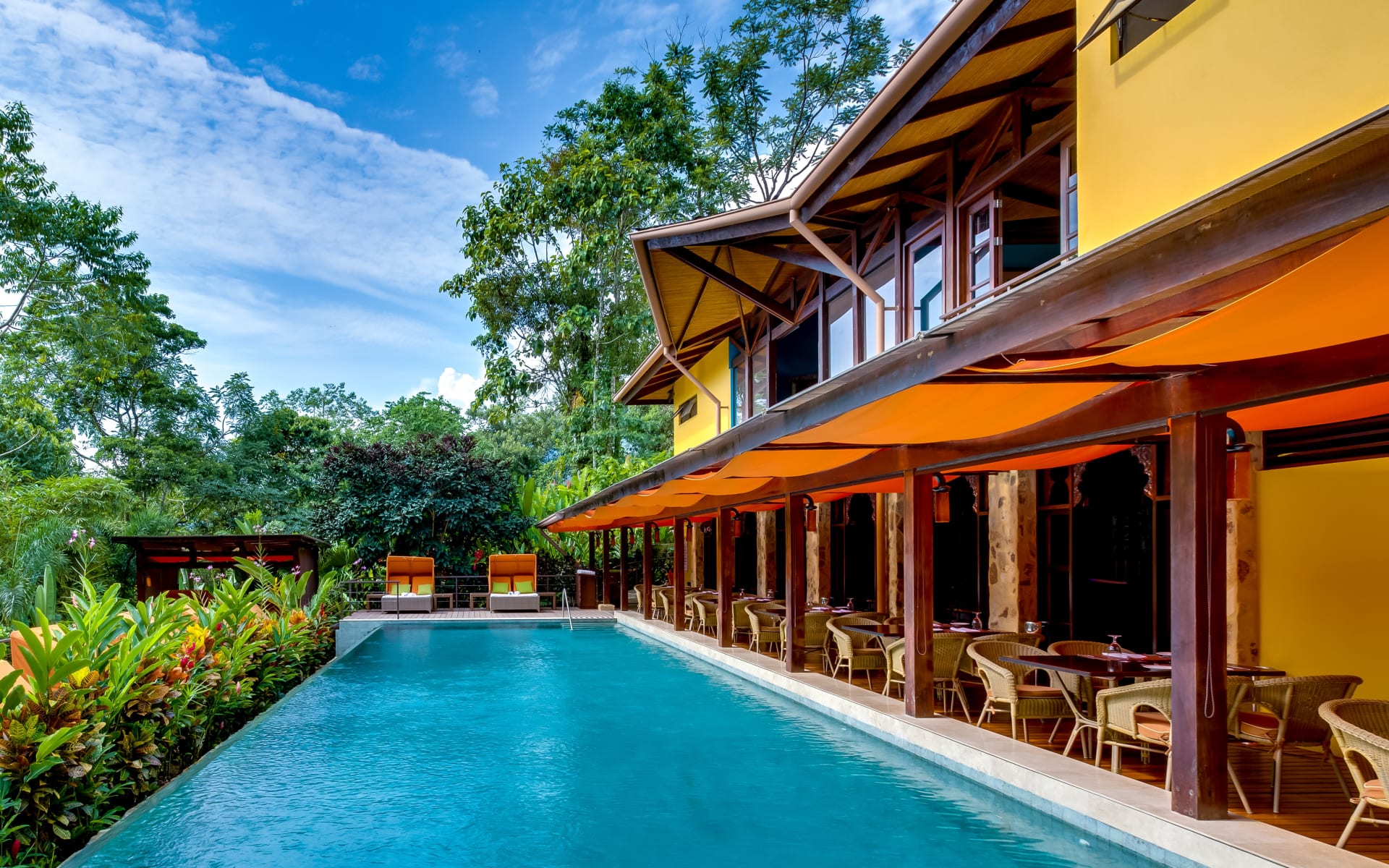 Nayara_Tented_Camp_Pool_ljgsxw