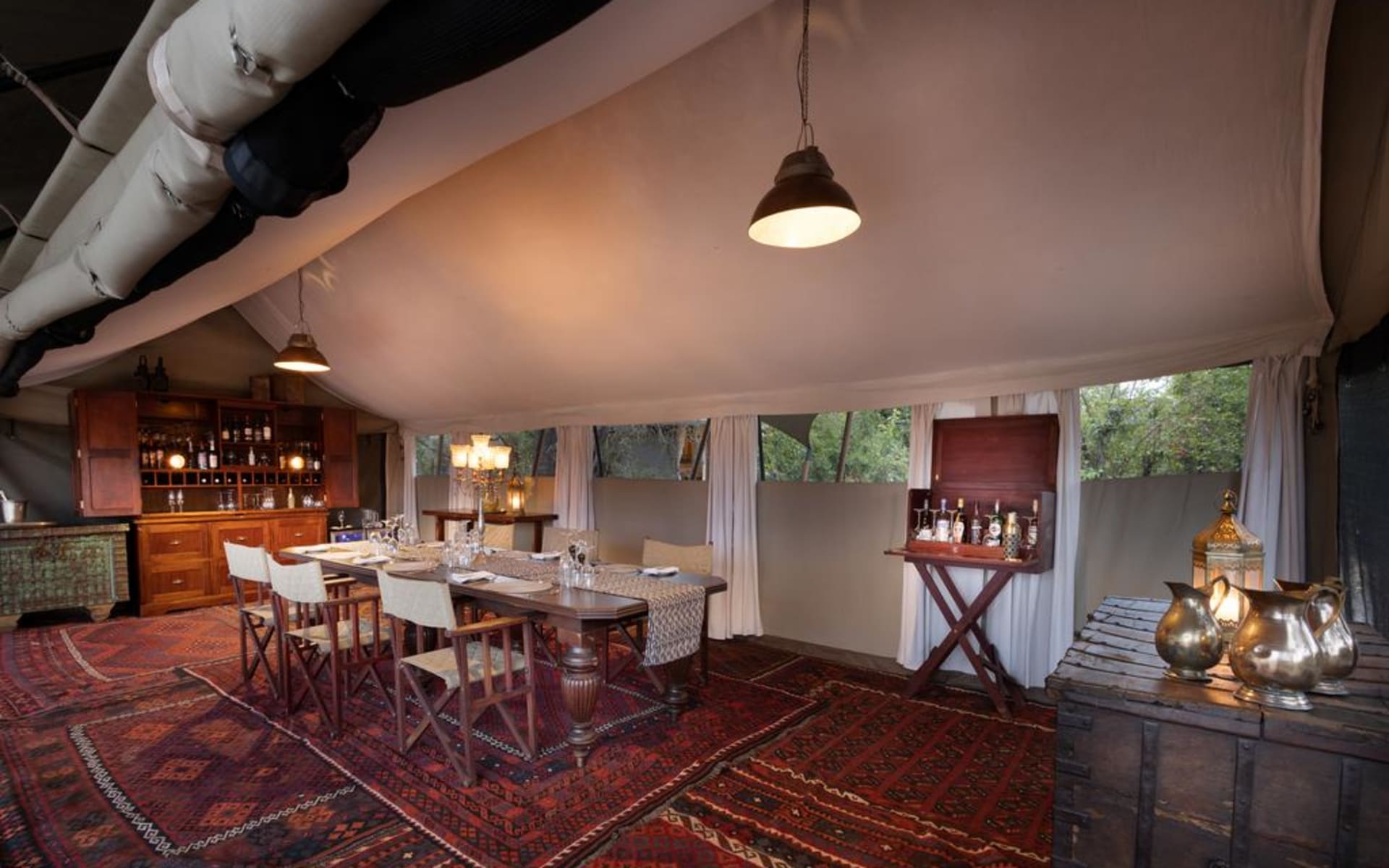 Okavango_Explorers_Camp_Dining_j46m6s