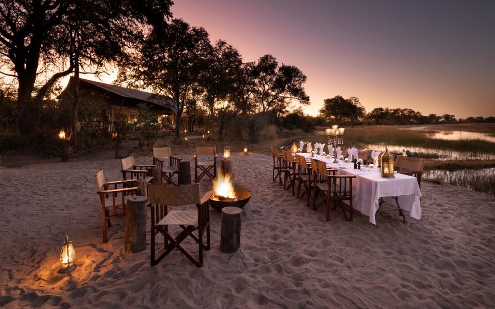 Okavango_Explorers_Camp_Sunset_te97xn-1