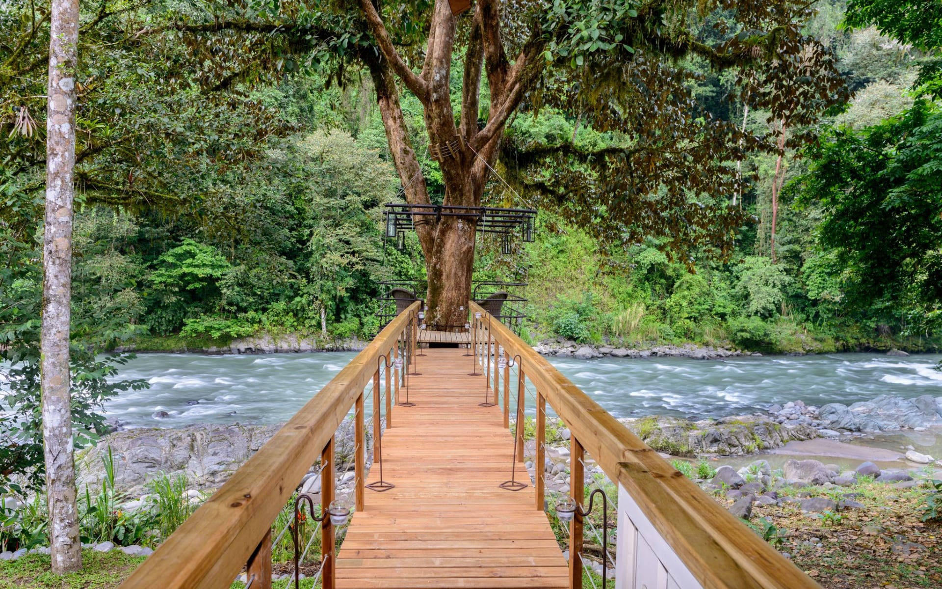 Pacuare_lodge_costa_rica_Jaguar_Villa_Bridge
