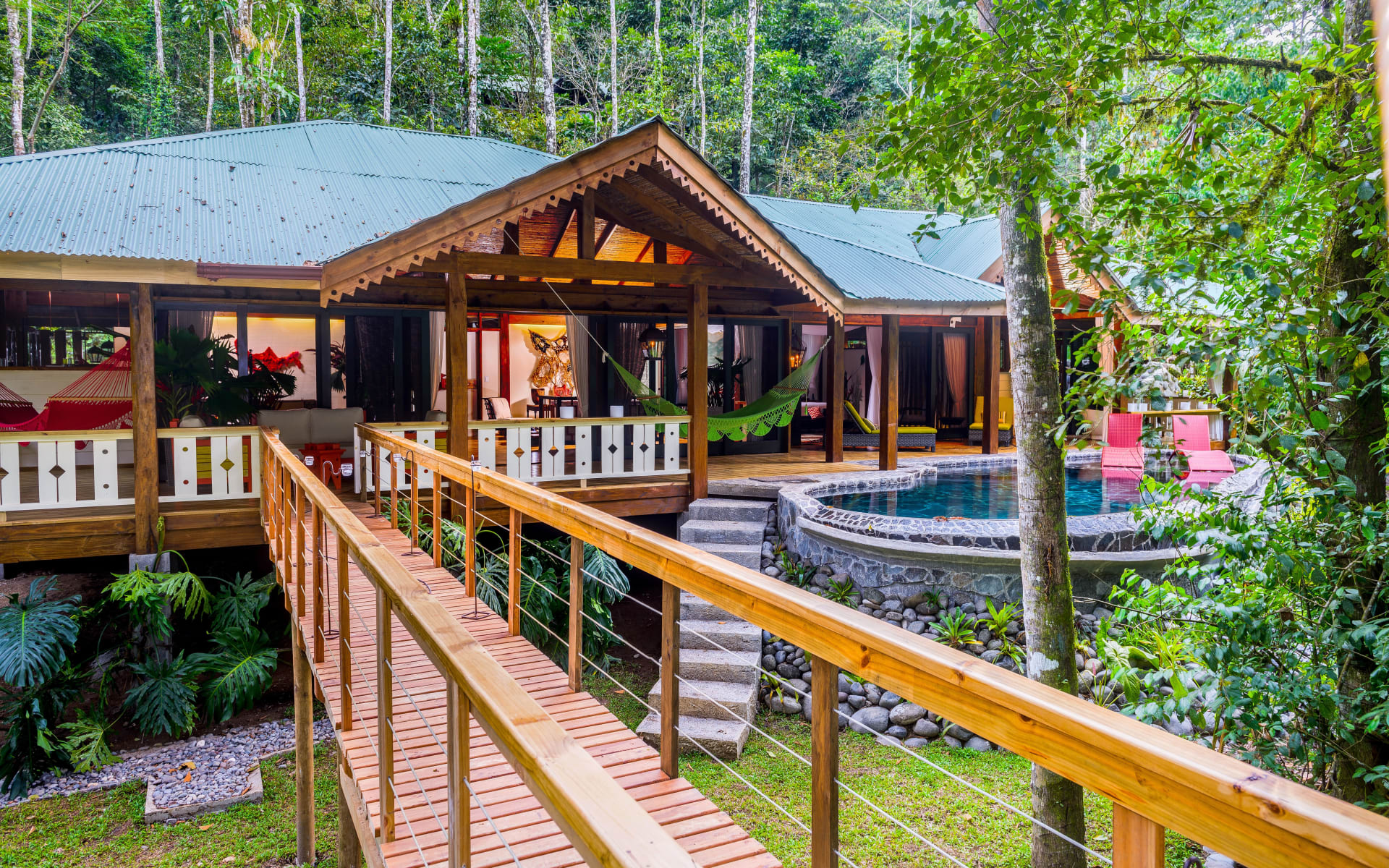 Pacuare_lodge_costa_rica_Jaguar_Villa_Outside