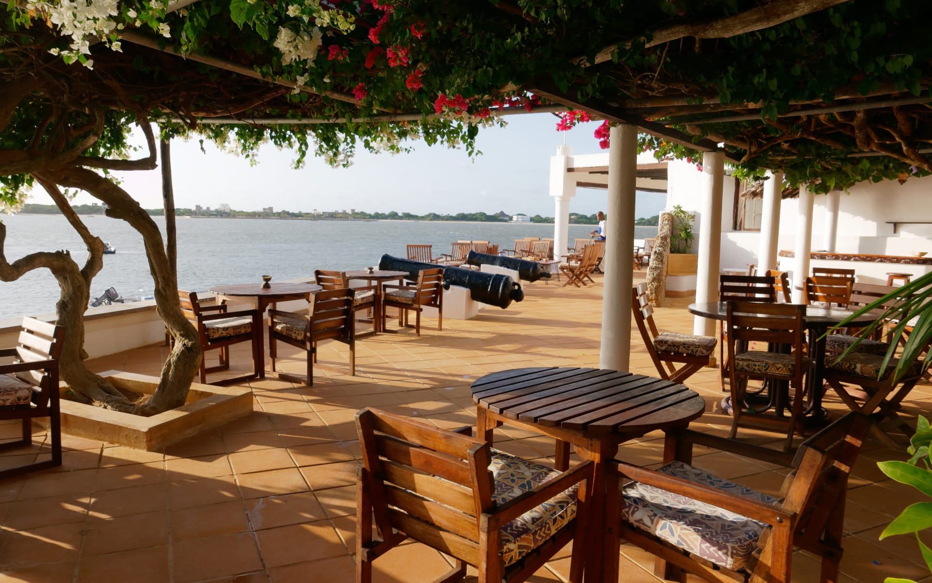 Peponi_kenya_bar_2_2020_10_fuskpr
