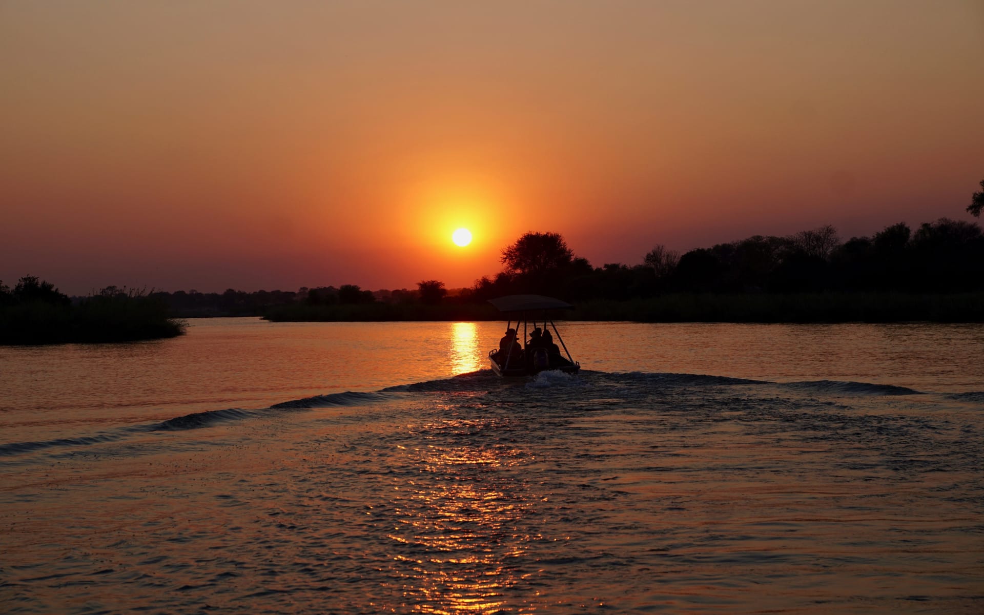 Riverdance_River_Cruise_pvrr08
