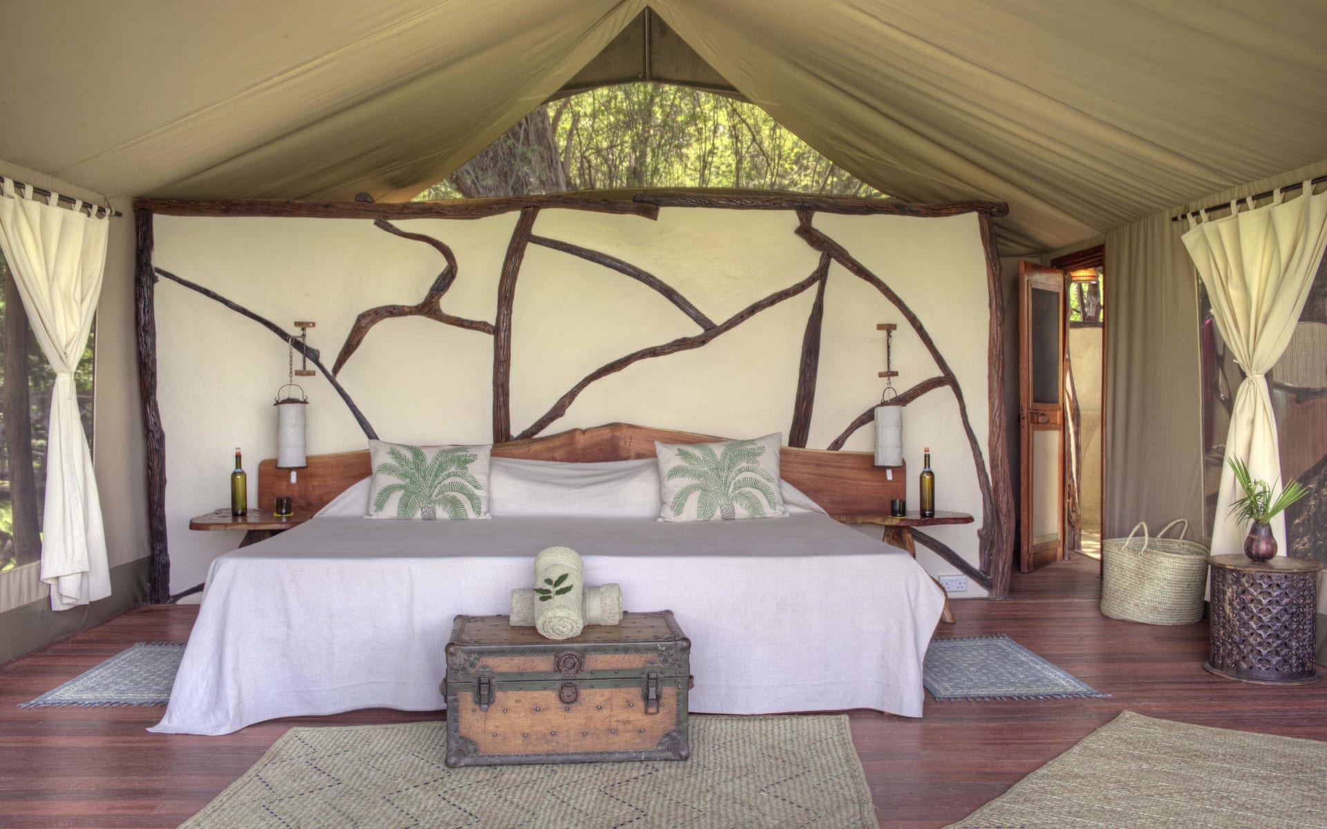 Sarara_Treehouses_1_a3q0vn
