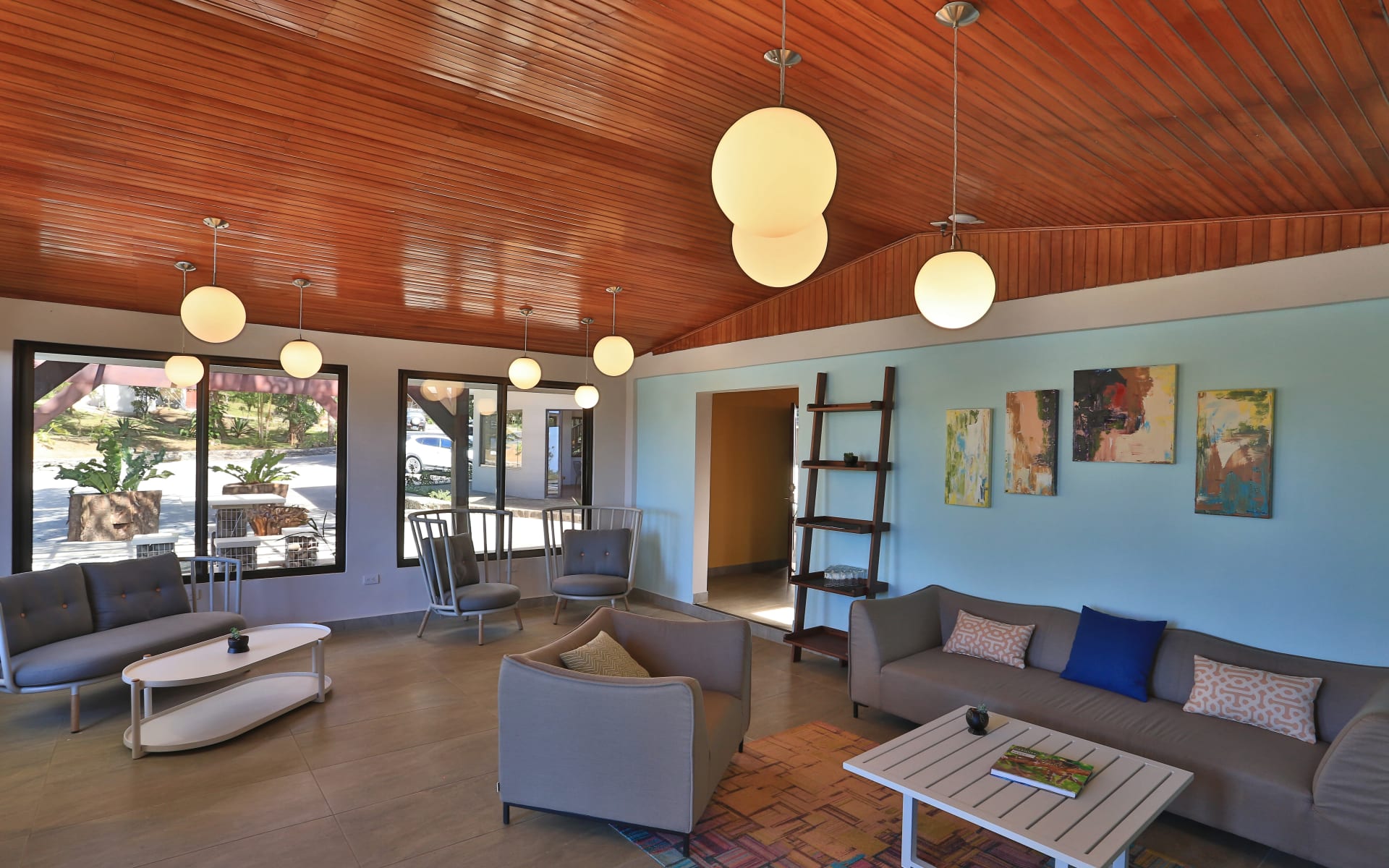 SendaMonteverde_costa_Rica_lounge_area