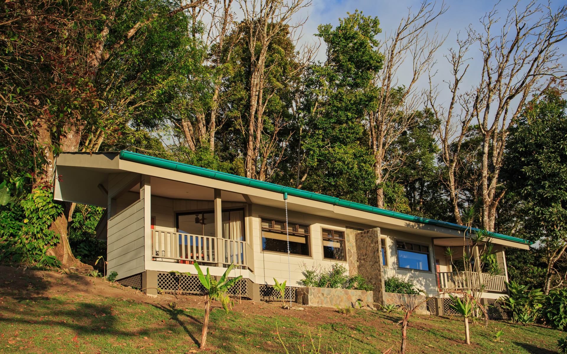 SendaMonteverde_costa_rica_lodge_exterior
