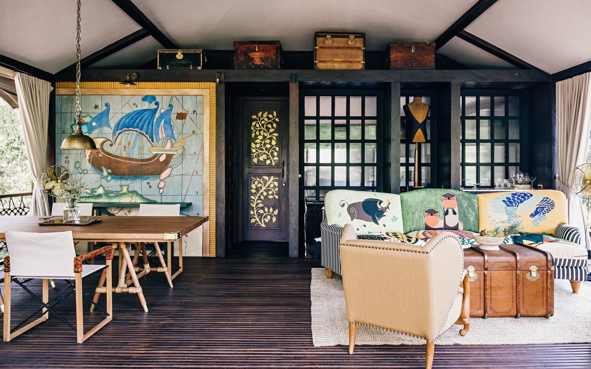 Shinta_Mani_Wild_Tent_Lounge_and_Dining_Table_t6ah3o