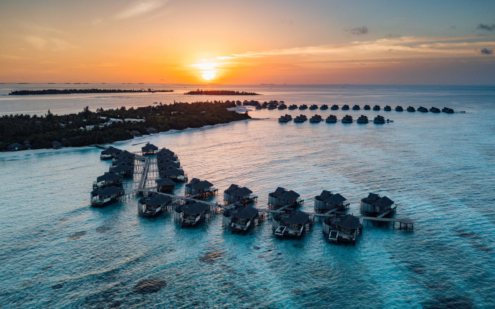 Six_Senses_Laamu_maldives_Sunset_Aerial__9586-A4_r6rjnv-3