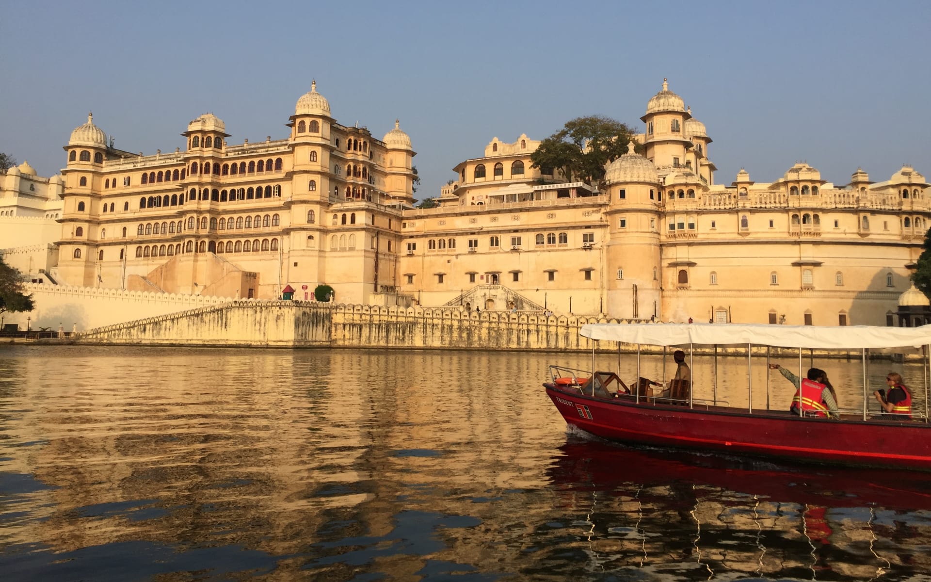 Udaipur_Free_Stock_Image_Unsplash_2021_CCJainam_Mehta_zkktow