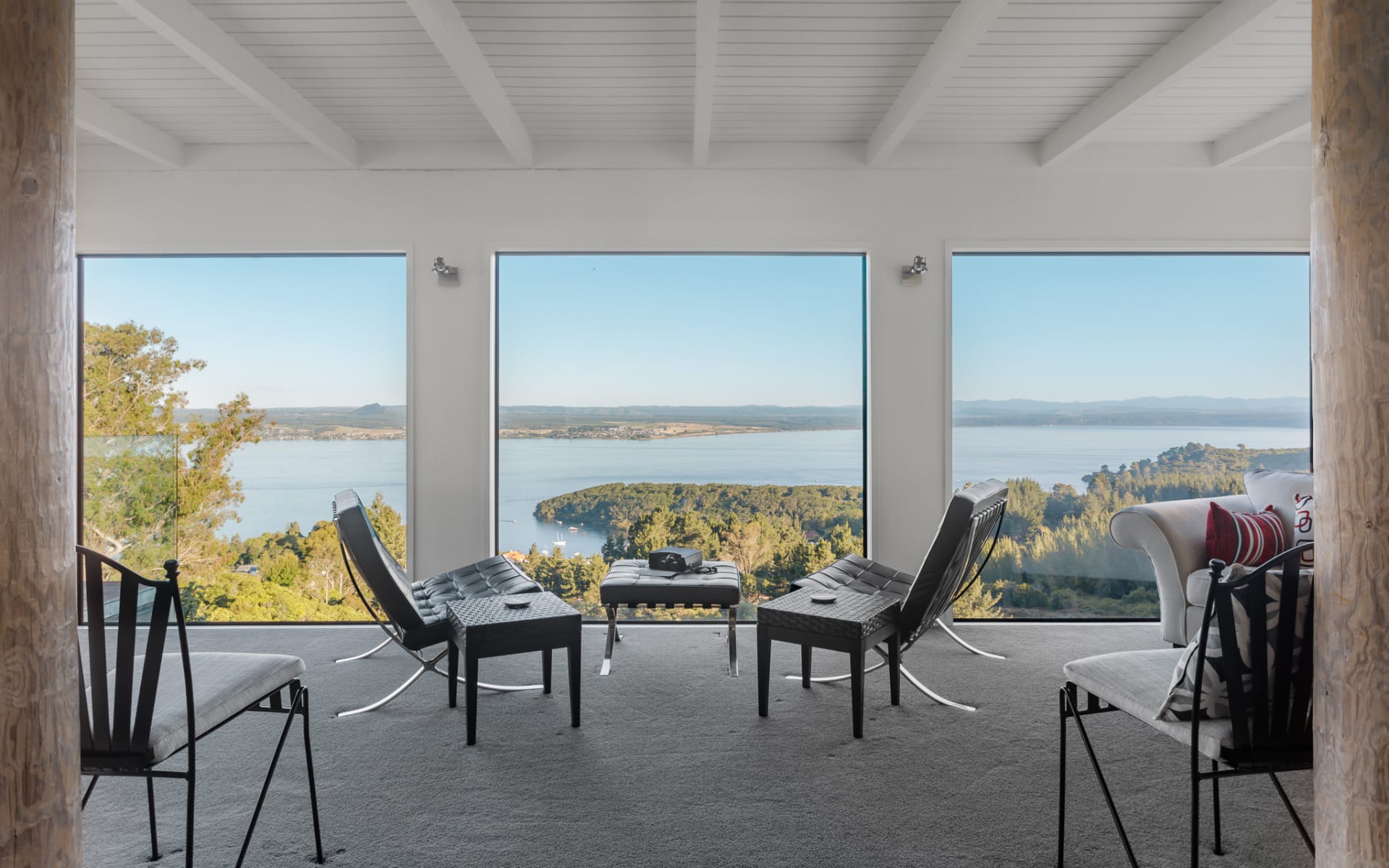acacia_cliffs_lodge_window_view_acyfcn