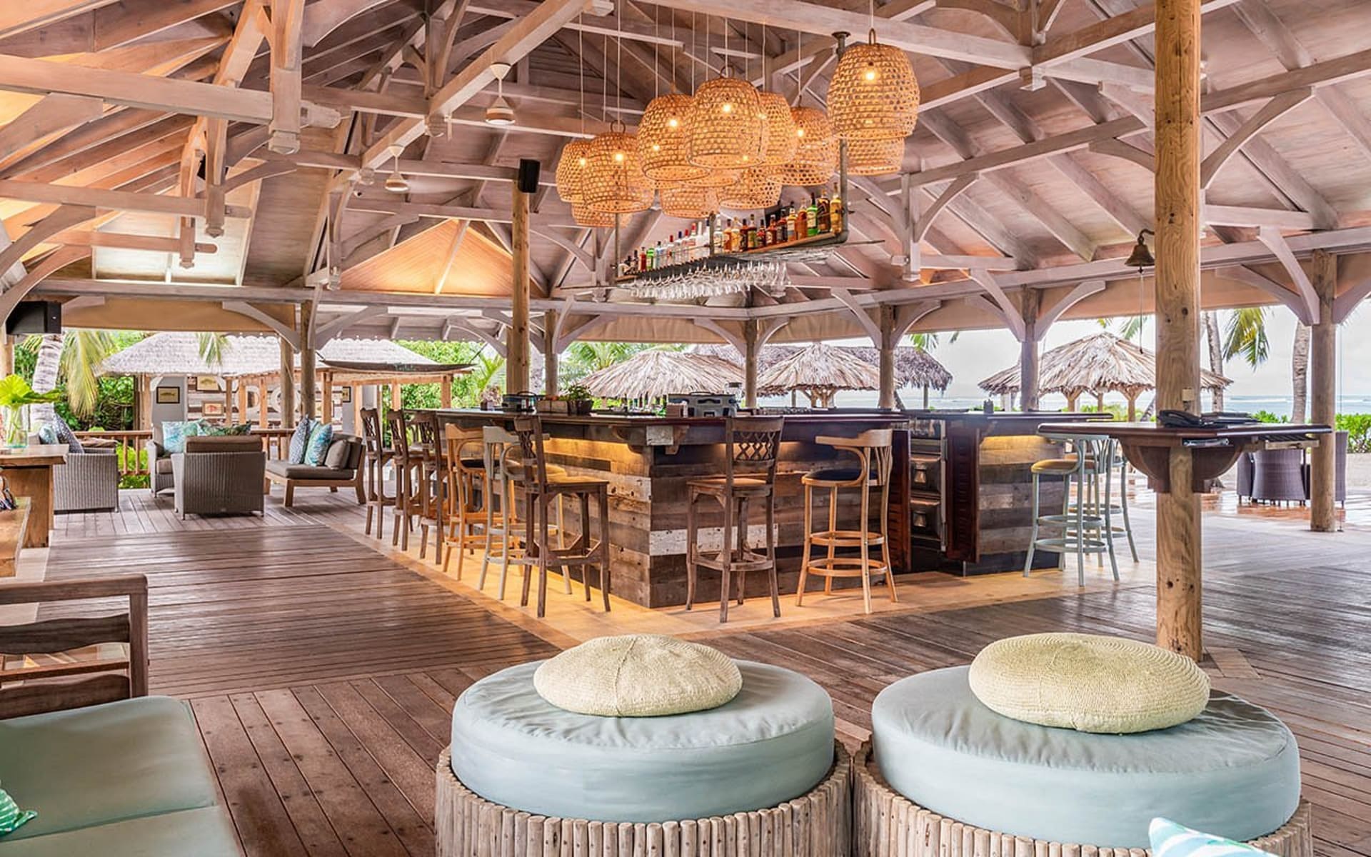 alphonse_private_island_seychelles_bar-1