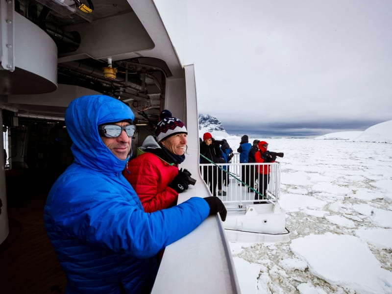 antarctica_greg_mortimer_viewing