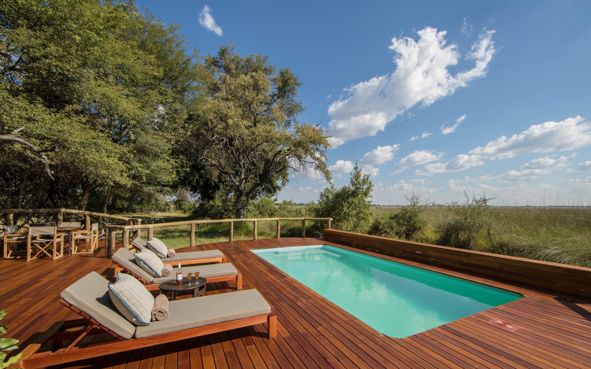 camp_moremi_pool_oikpdo