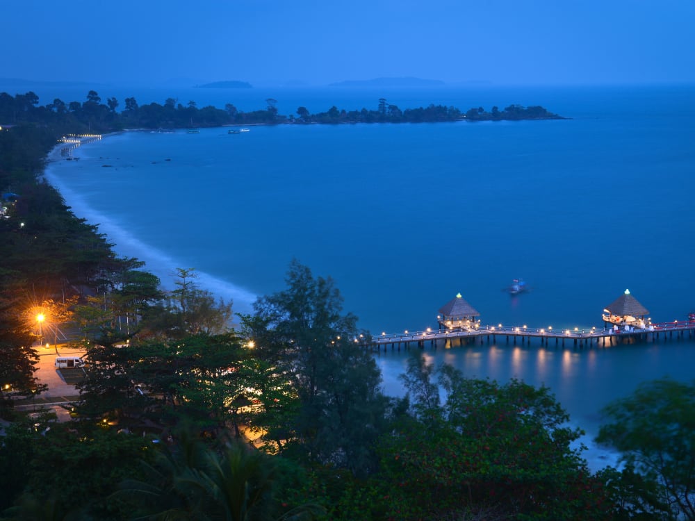 dara_independence_cambodia_beach_y2rsd5