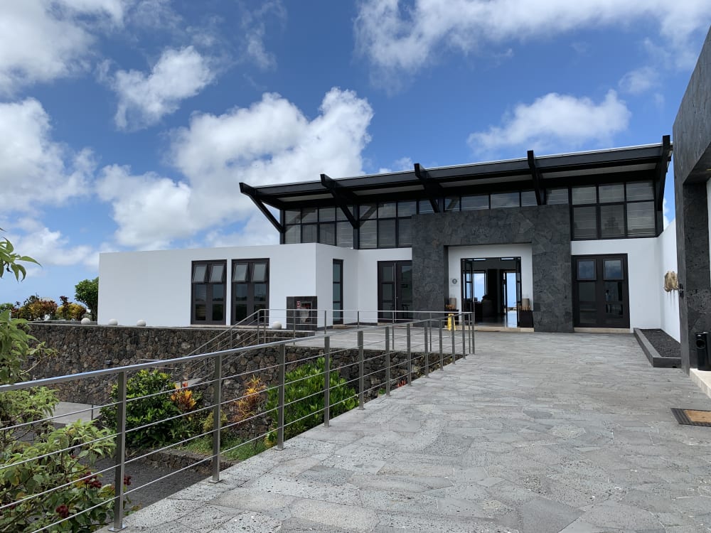 The main entrance to Pikaia Lodge 