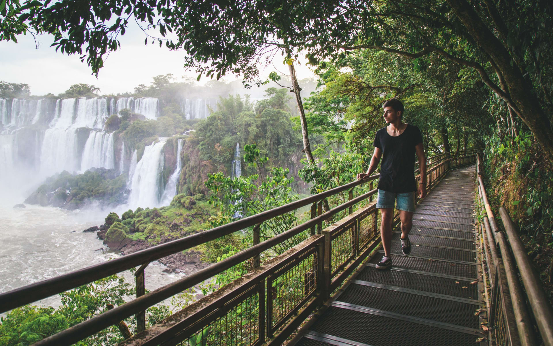 pristine_camp_iguaza_falls_view_zixauv-1