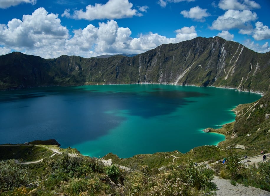 quilotoa_lake_ecuador_free_stock_photo_unsplash_jose-rueda_2022