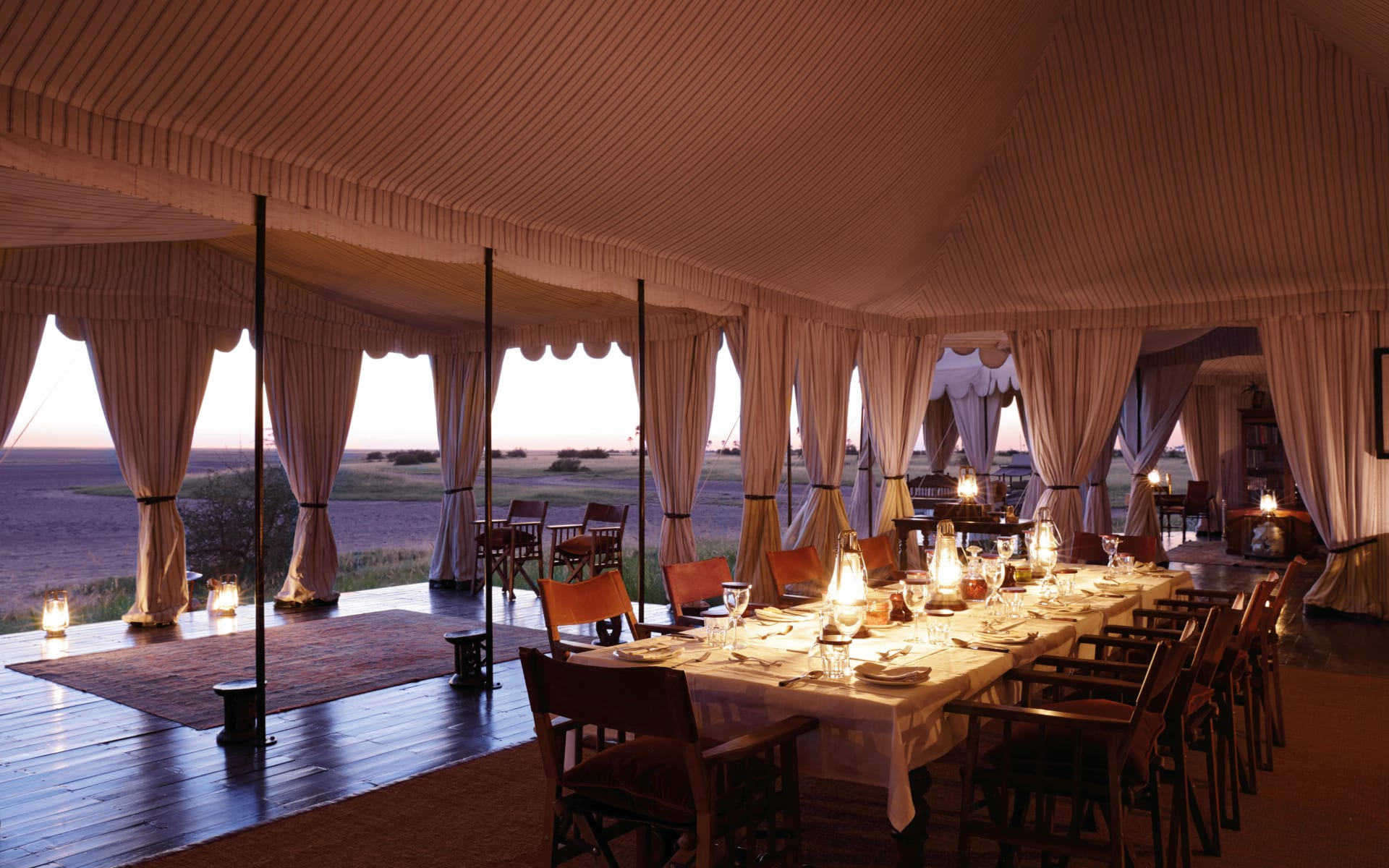 san_camp_dining_npu8om-1