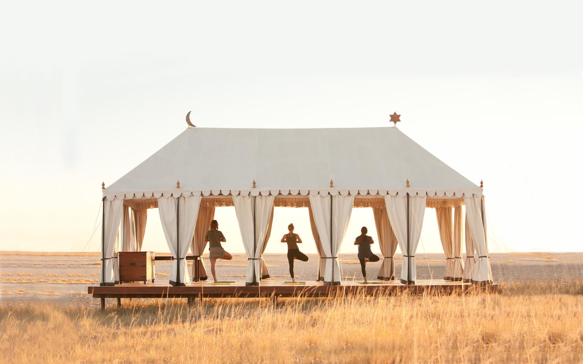 san_camp_yoga_xhhj3e-1