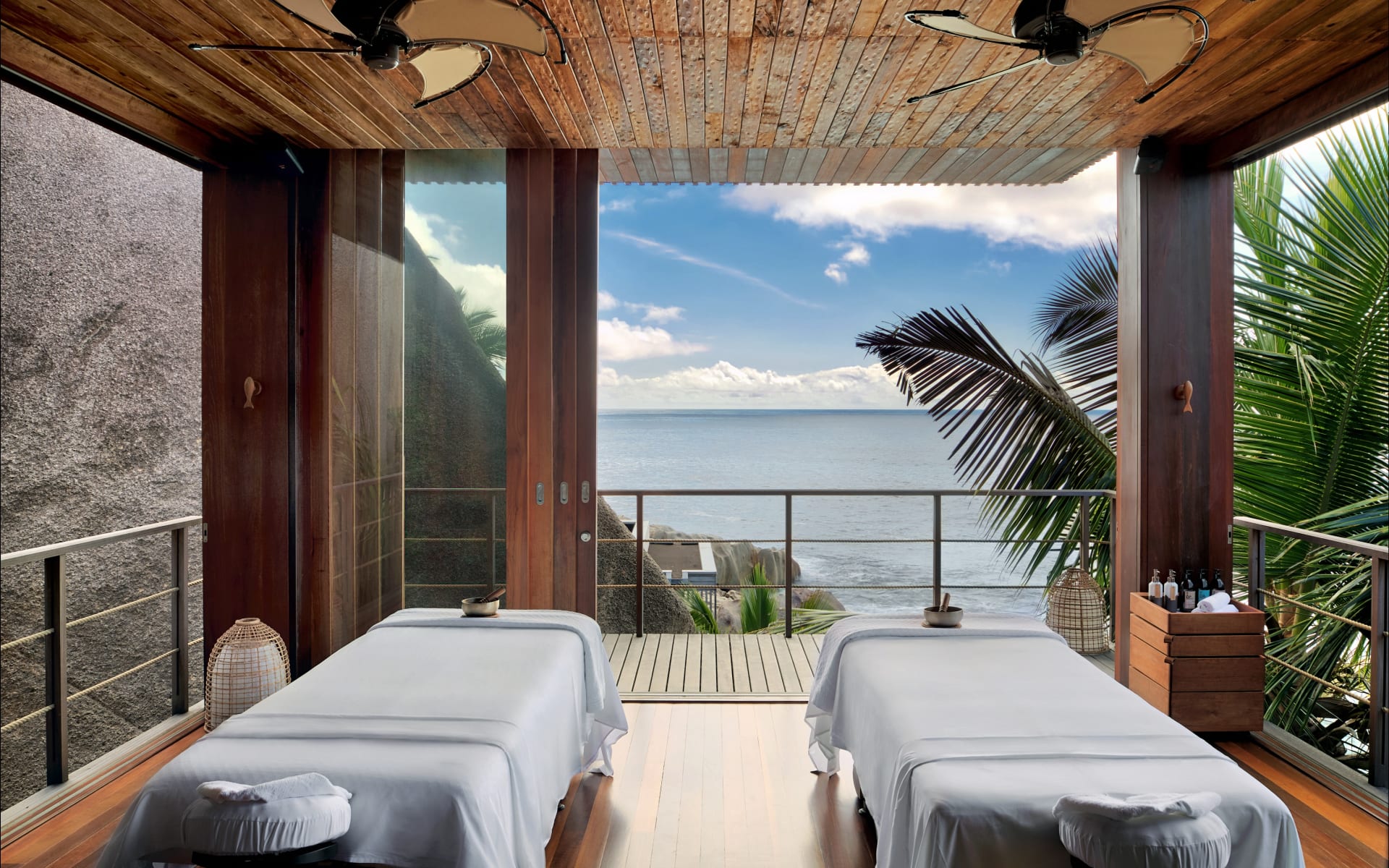 six_senses_zil_pasyon_seychelles_treatment_room_uda9vo-1