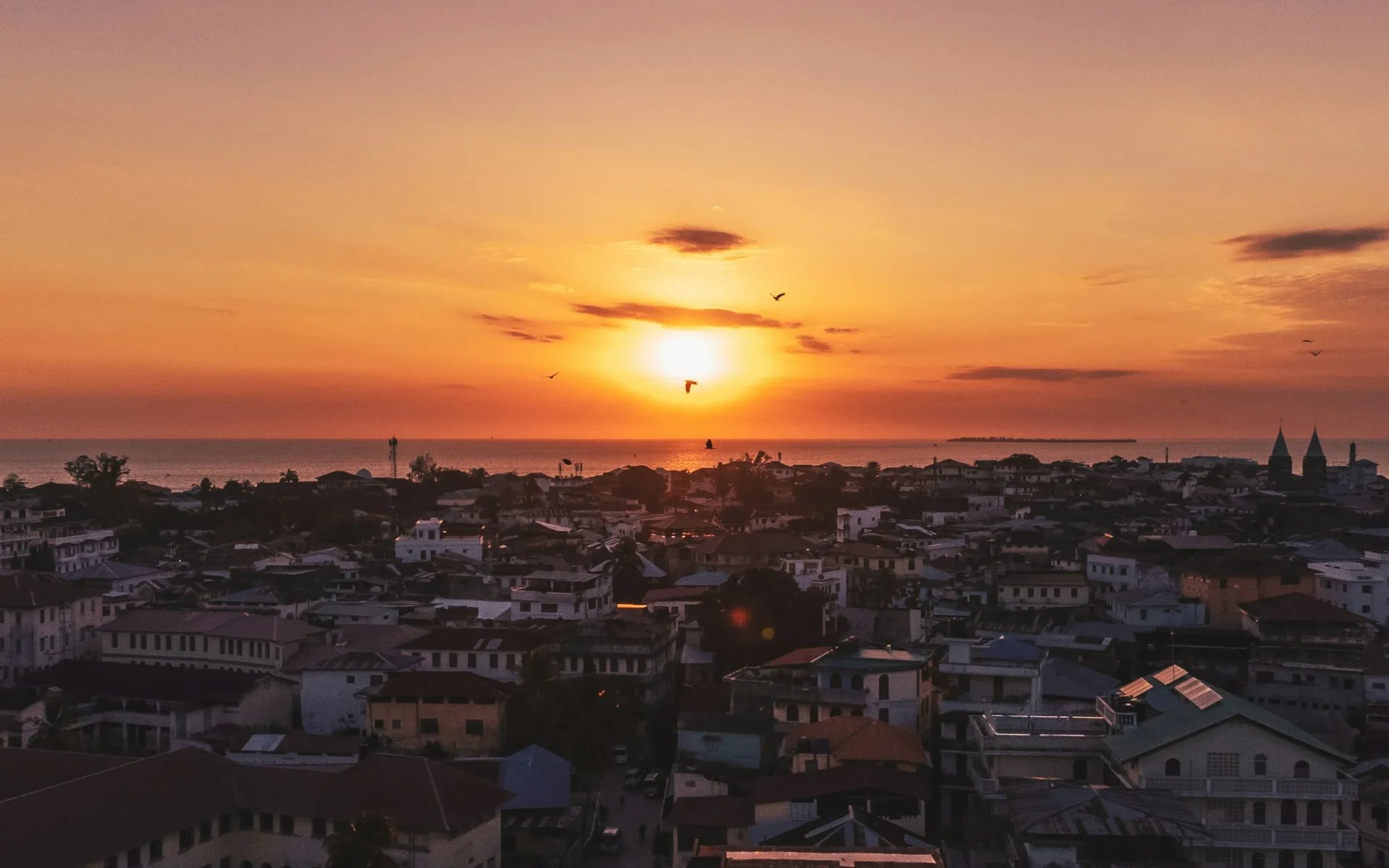 stone-town_jossuha-theophile-unsplash_oqficy