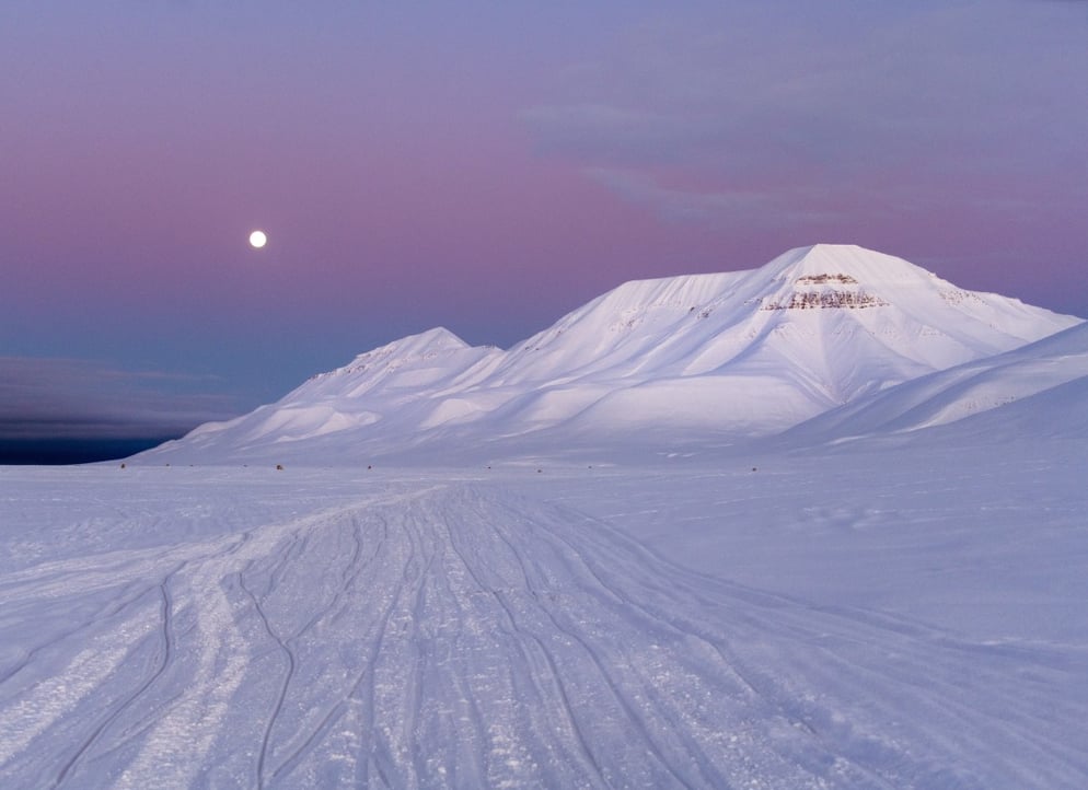 svalbard_february_ana_paula_grimaldi_unsplash_omnddu