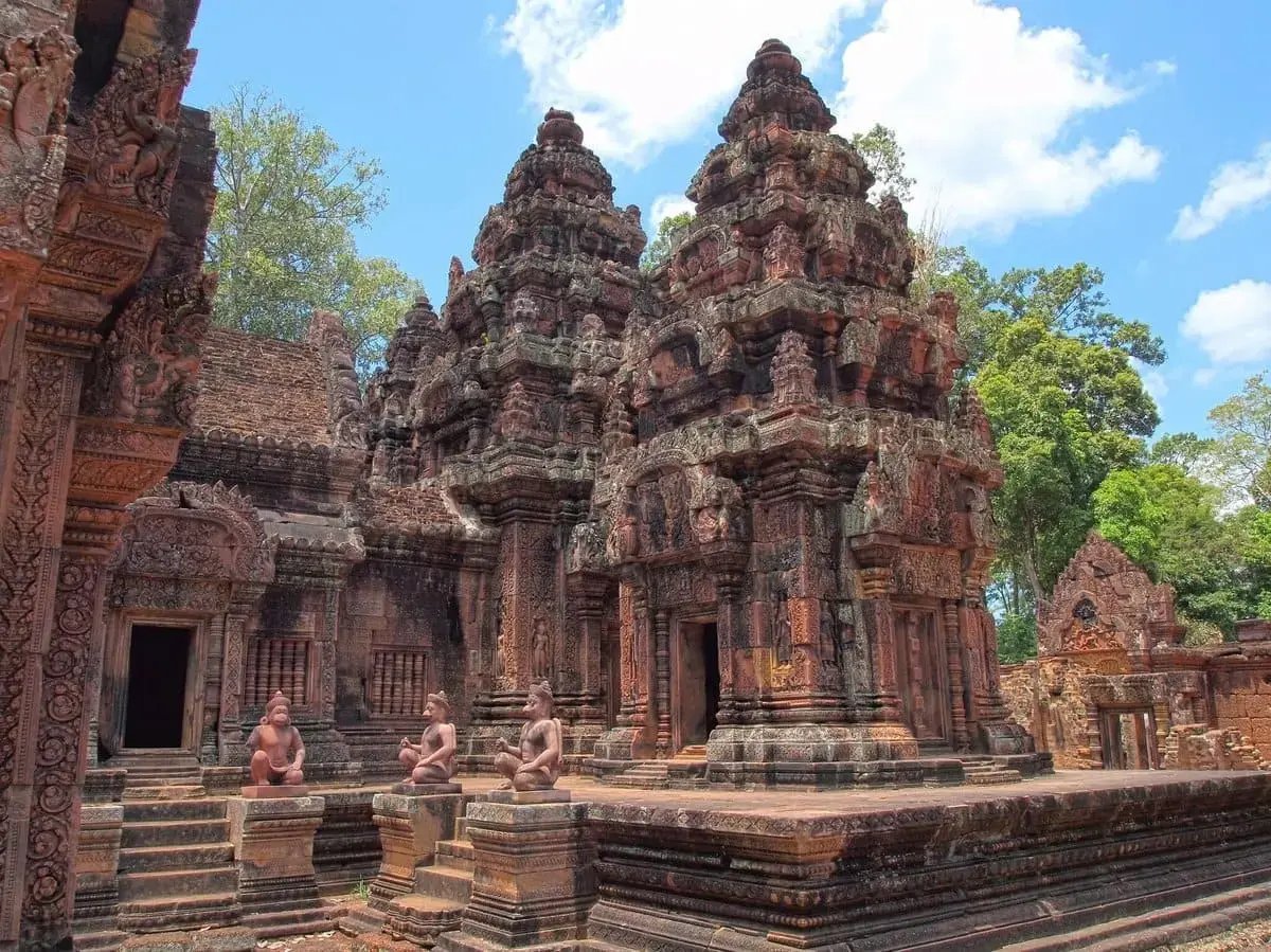 Siem-Reap-Banteay-Srei-2-1-1