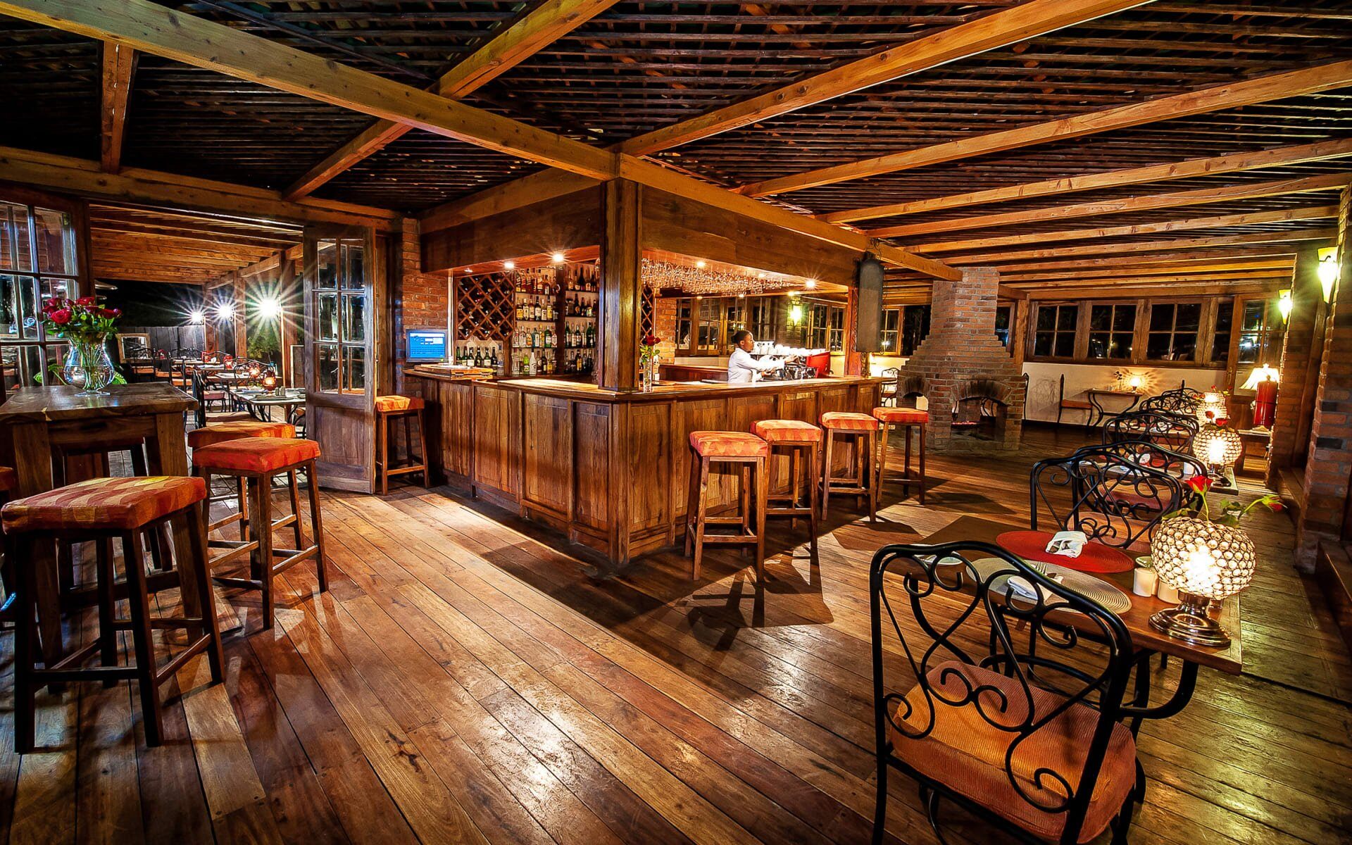 arusha_coffee_lounge_tanzania_bar_and_bistro