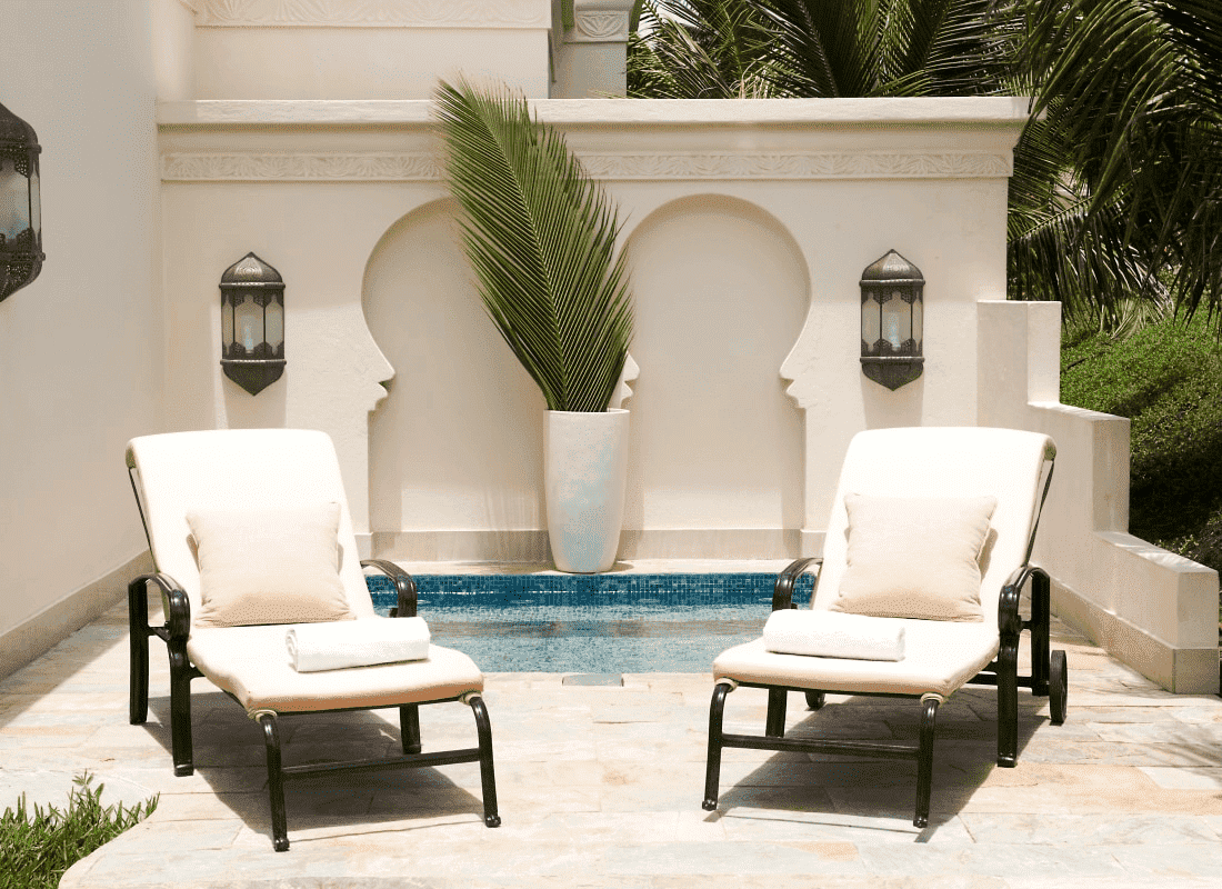 baraza_resort_zanzibar_sunloungers-1-2