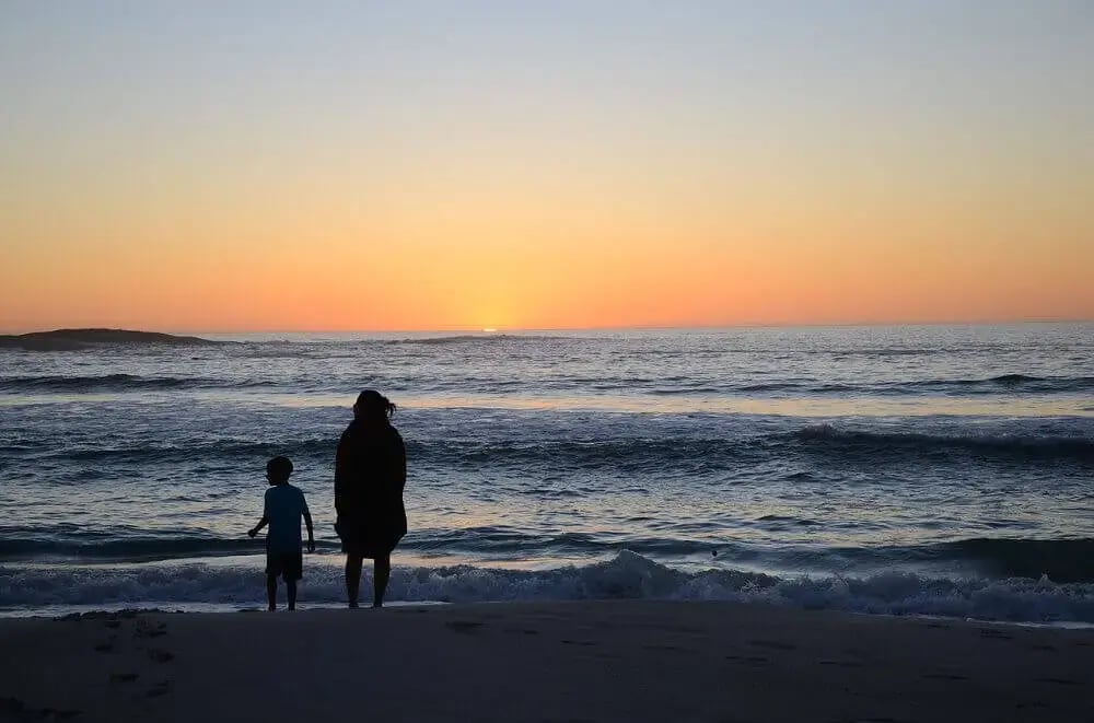 camps_bay_beach_sunset_family_cape_town_with_kids